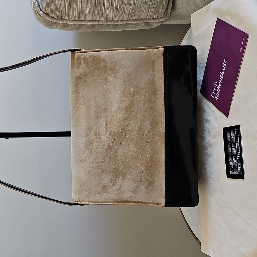 🌟CHANEL🌟 RARE AUTHENTIC Black Patent Leather Suede Flap Bag - Picture 9 of 14